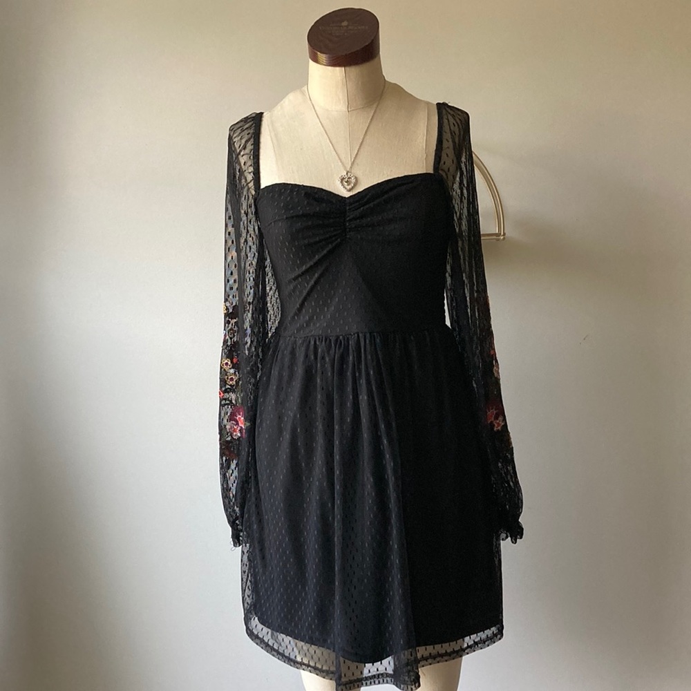 Francesca’s Long Sleeve Black Lace Dress - Size Small